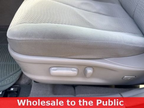 Used 2011 Toyota Camry LE image 14