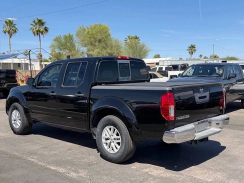 Used 2016 Nissan Frontier SV RWD image 6