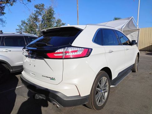 Used 2020 Ford Edge Titanium FWD image 3