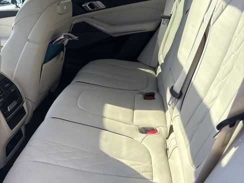 Used 2024 BMW X5 M60i image 5
