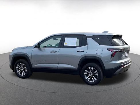 Used 2025 Chevrolet Equinox LT image 10