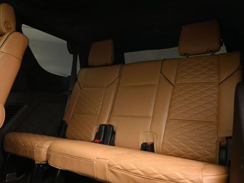 Used 2021 Cadillac Escalade Sport AWD/4WD image 13