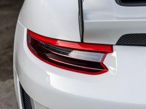 Used 2019 Porsche 911 GT3 RS image 23