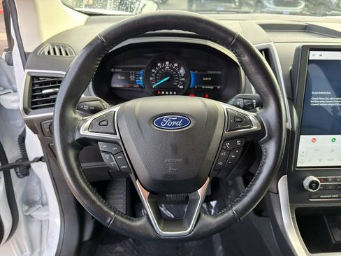Used 2023 Ford Edge SEL image 16