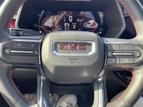 Used 2024 GMC Canyon AT4X image 18