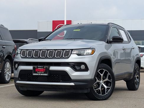 Used 2024 Jeep Compass Limited AWD/4WD image 2