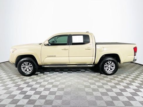 Used 2019 Toyota Tacoma SR5 RWD image 5