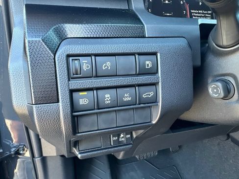 Used 2025 Toyota 4Runner Limited AWD/4WD image 9