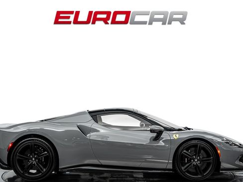 Used 2024 Ferrari 296 GTS RWD image 7