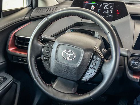 Used 2024 Toyota Prius Prime FWD image 15