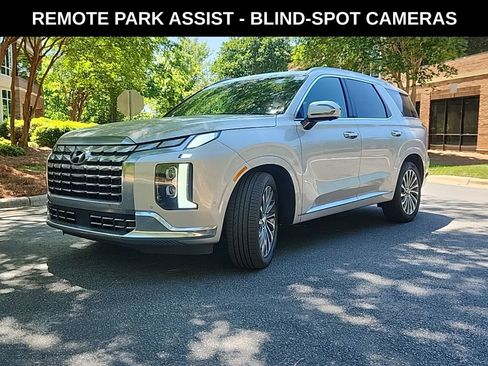 Used 2025 Hyundai Palisade Calligraphy image 4