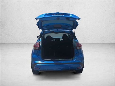 Used 2024 Nissan Kicks S FWD image 9