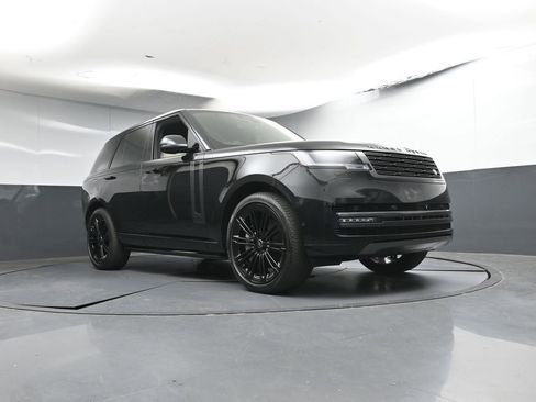 Used 2024 Land Rover Range Rover SE AWD/4WD image 29