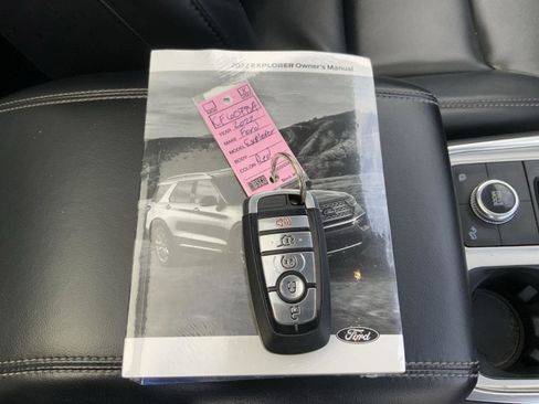 Used 2022 Ford Explorer XLT w/ Equipment Group 202A image 73