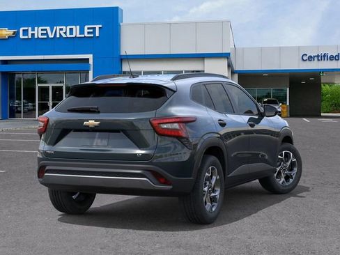 New 2026 Chevrolet Trax LT w/ Driver Confidence Package image 4