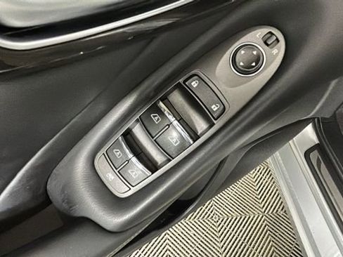 Used 2018 INFINITI Q50 Luxe w/ Essential Package (3.0T Luxe) AWD/4WD image 11