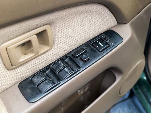 Used 1999 Toyota 4Runner SR5 image 17