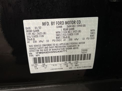 Used 2022 Ford Explorer XLT w/ Equipment Group 202A image 29