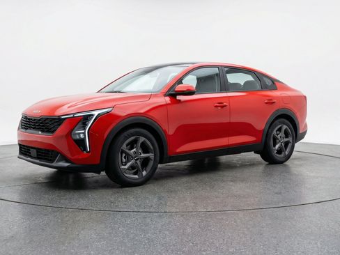Used 2025 Kia K4 FWD image 3