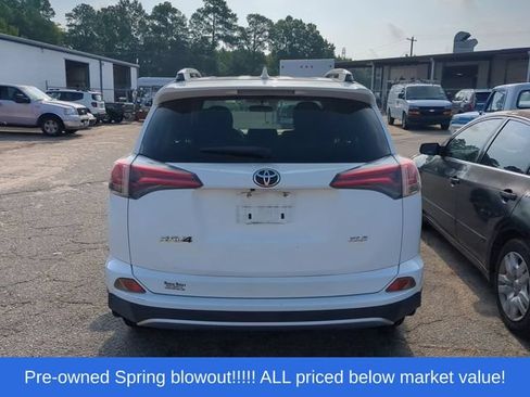 Used 2016 Toyota RAV4 XLE FWD image 4