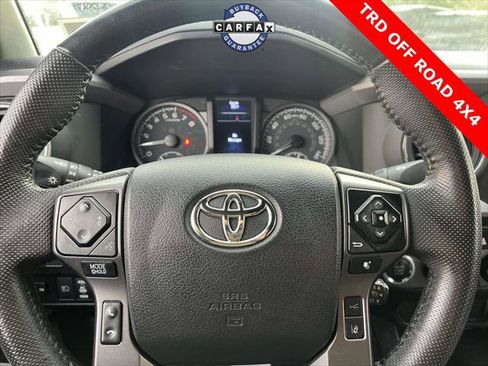 Certified 2022 Toyota Tacoma TRD Off-Road image 8