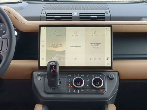 Certified 2026 Land Rover Defender 110 X-Dynamic SE AWD/4WD image 30