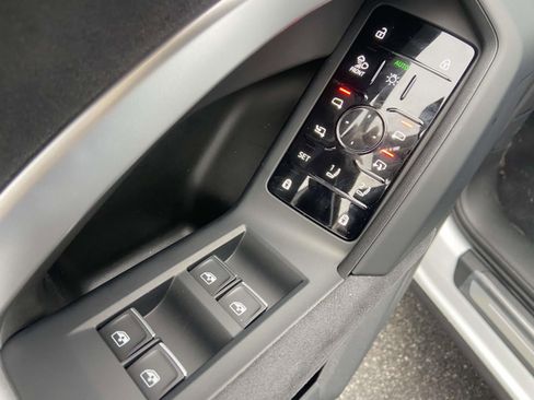 New 2025 Audi SQ5 Premium Plus image 21