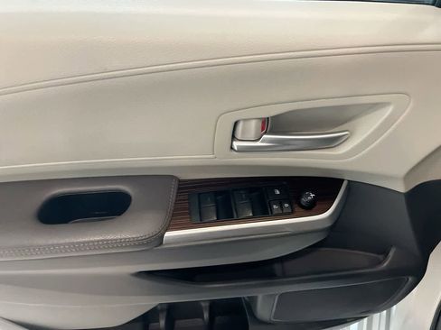 Used 2024 Toyota Sienna XLE image 13