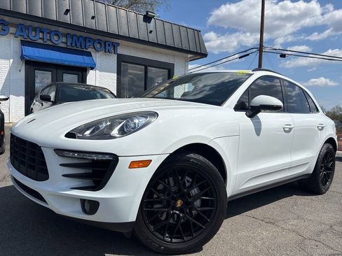 Used 2018 Porsche Macan S AWD/4WD image 2