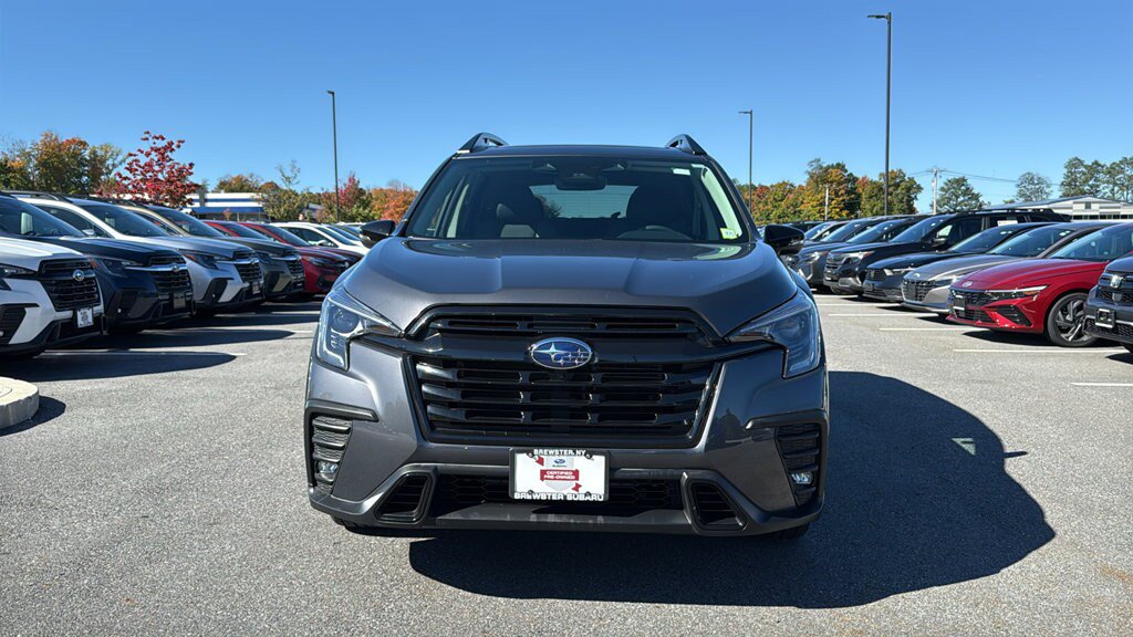 Used 2023 Subaru Ascent Onyx Edition AWD/4WD image 2