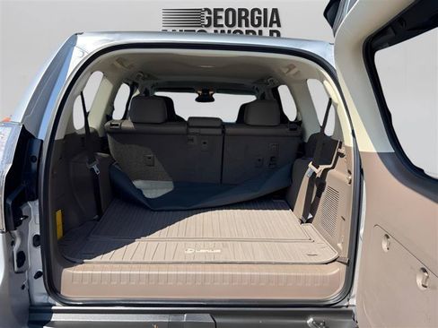 Used 2018 Lexus GX 460 Premium w/ Premium Package AWD/4WD image 30