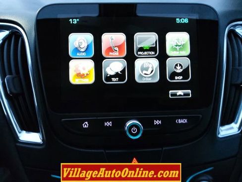 Used 2017 Chevrolet Malibu LT image 40