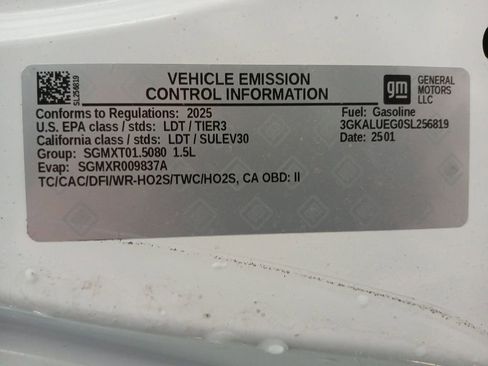 Certified 2025 GMC Terrain Elevation AWD/4WD image 35