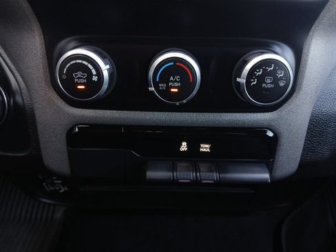 Used 2019 RAM 2500 Tradesman RWD image 4