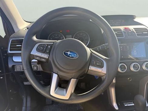 Used 2018 Subaru Forester 2.5i Premium w/ All-Weather Package image 17