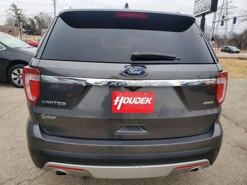 Used 2017 Ford Explorer Limited image 5