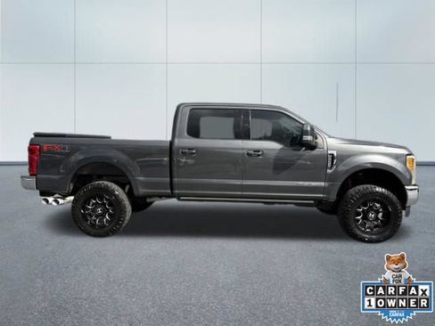 Used 2017 Ford F250 Lariat w/ Lariat Ultimate Package AWD/4WD image 2