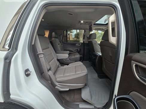 Used 2015 GMC Yukon Denali w/ Premium Package image 81