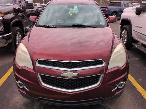 Used 2010 Chevrolet Equinox LT image 2