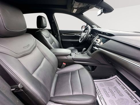 Certified 2022 Cadillac XT5 Sportv image 32
