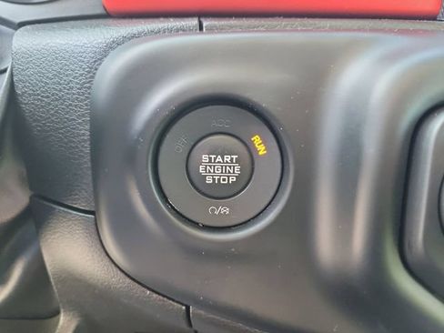 Used 2023 Jeep Wrangler Rubicon w/ Cold Weather Group AWD/4WD image 32