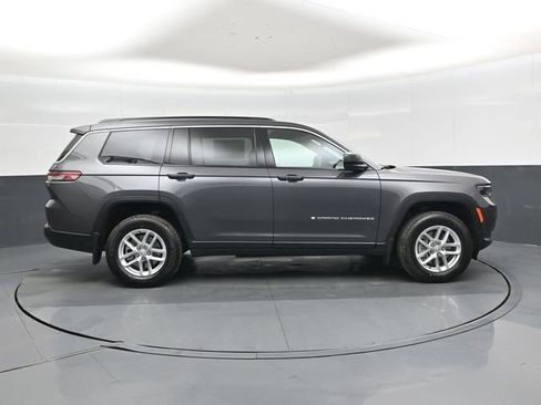 New 2026 Jeep Grand Cherokee L Laredo w/ MOPAR Finishing Package AWD/4WD image 2