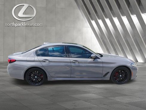 Used 2021 BMW 540i w/ M Sport Package RWD image 4