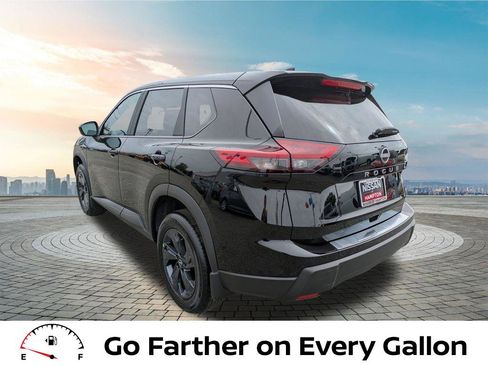 New 2026 Nissan Rogue SV FWD image 6