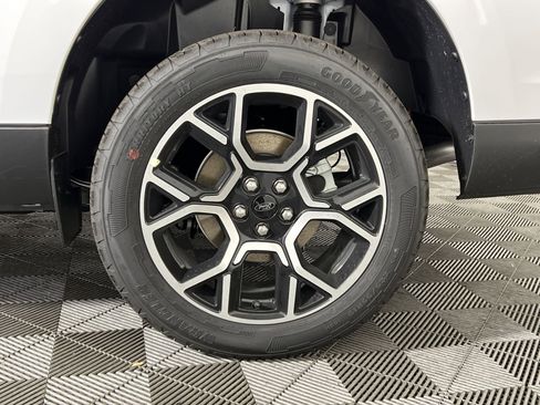 New 2025 Ford Maverick Lariat w/ 4K Tow Package image 12