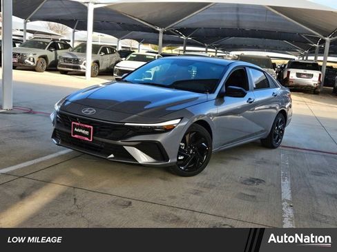 Used 2026 Hyundai Elantra Sport image 1