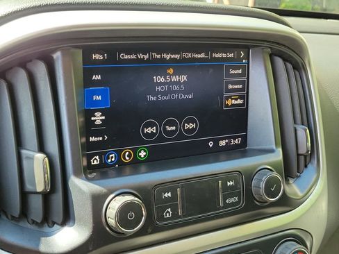 Used 2019 Chevrolet Colorado LT RWD image 28