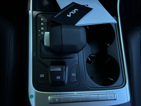 New 2026 Kia Carnival FWD image 50