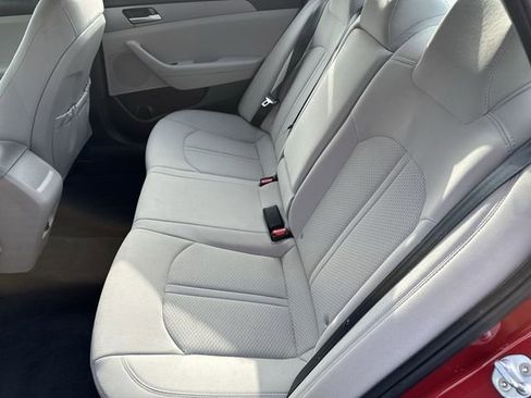 Used 2019 Hyundai Sonata SE FWD image 25