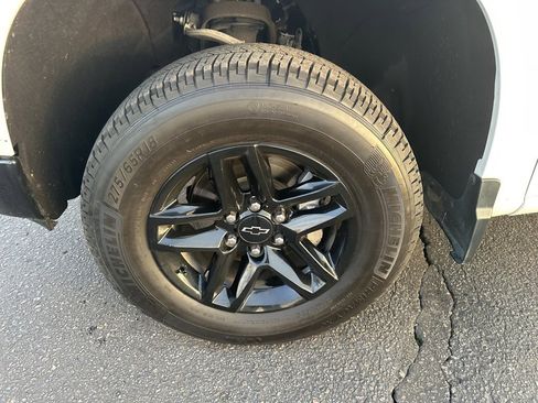 Used 2023 Chevrolet Silverado 1500 Custom Trail Boss image 34